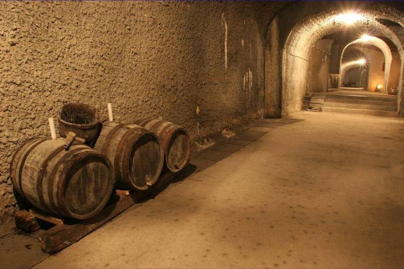 Az egri pincerendszer – Föld alatti boros legendák Egerben